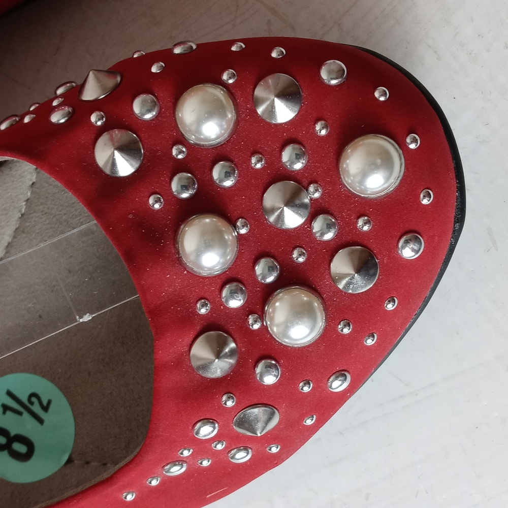 Cliffs by WHITE MOUNTAIN Red Flats with Pearl Accents - Picture 2 of 7